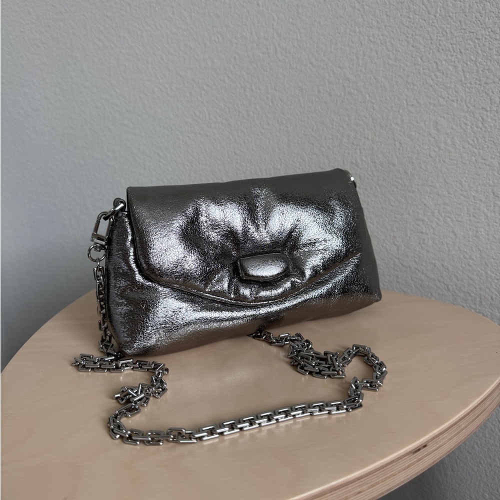 Metallic Silver Chain Shoulder Bag